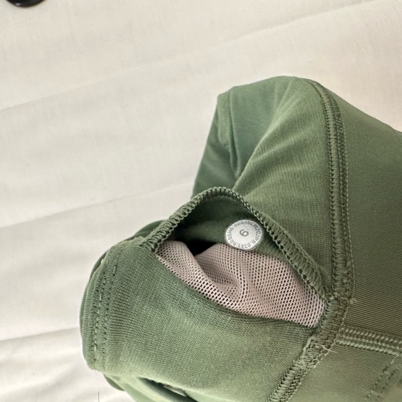 Lululemon Energy Bra High-Neck Longline Tough *Medium Support, B–D Cups - Picture 9 of 15